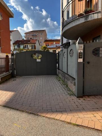 Bon Bon Del Viale-Con Posto Auto Privato Apartman Asti Kültér fotó